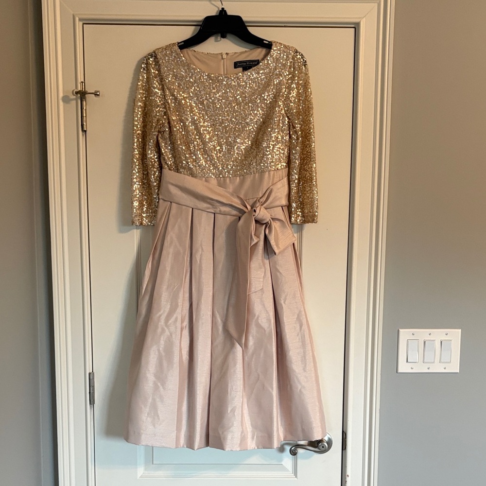 Jessica Howard Gold and Cream Sequin Midi Dress